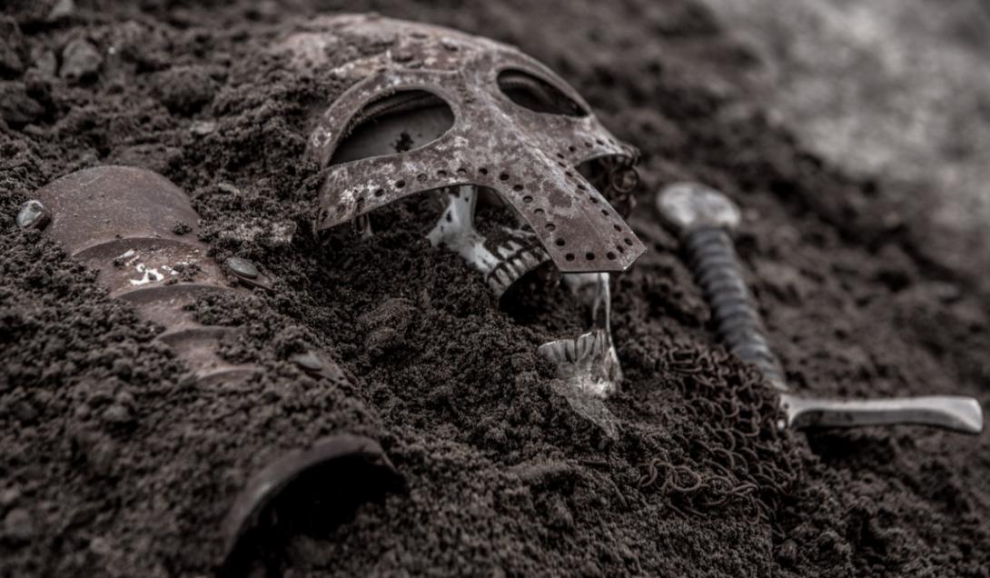 Descubren restos de tres mujeres vikingas con el cráneo modificado-0